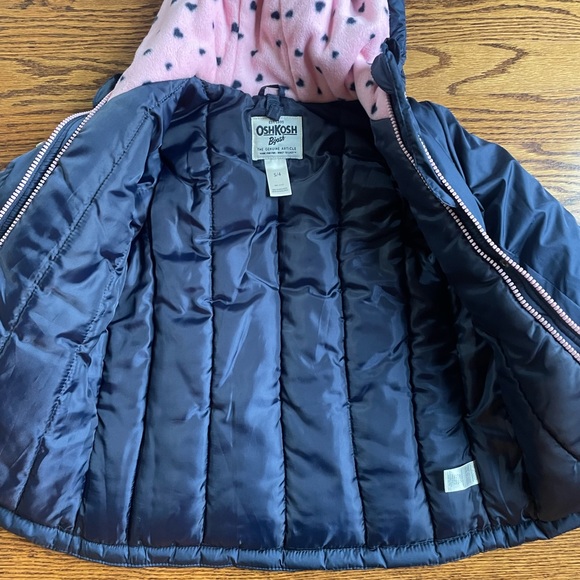 OshKosh Bgosh size 4 navy and pink Puffer jacket with hood - Picture 4 of 5